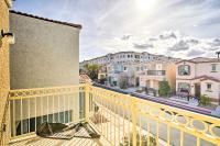 Stylish House with Patio, 8 Mi to Vegas Strip! - B&B Las Vegas