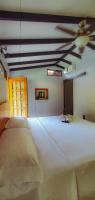Chambre Lit King-Size avec Balcon