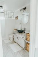 Charming Cuvée Cottage, 2 blocks to downtown! - B&B