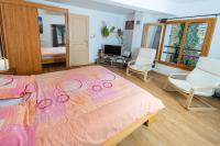 Kamer met Kingsize Bed en Uitzicht op de Bergen