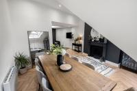 B&B Newcastle upon Tyne - Princes Wharf, Stylish 2 Bed City Centre Apartment - Bed and Breakfast Newcastle upon Tyne