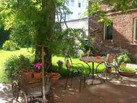 City Appartement mit Garten, zentral und trotzdem ruhig - Chambres d'hôtes Cottbus