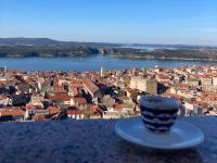 Apartment Barone Šibenik - city view & free parking - B&B