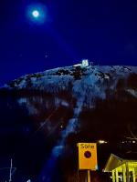 HSH apartment FREE parking stay for NON-smokers only - Chambres d’hôtes Tromsø