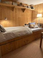 Villa grande piscine et jacuzzi Jardin sans vis-à -vis, très calme - Chambres d'hôtes Cholet
