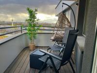 B&B Vienna - Riverfront Apartment with Balcony and AC - Bed and Breakfast Vienna