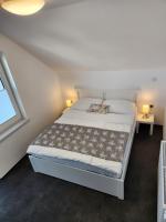 Two-Bedroom Apartment with Balcony and Castle View