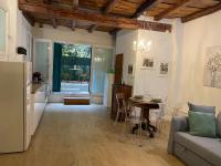 Il cortile tra i portici - B&B Bolonia