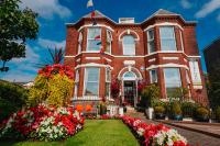 B&B Southport - Barford House Holiday Apartments - Bed and Breakfast Southport