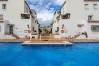 La Duquesa apt with pool by Costarentals - Ref M8 - Bed and Breakfast Manilva