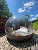 Camera Matrimoniale con Vista Giardino