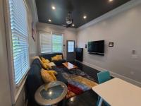 B&B Atlanta - West End Modern Atlanta 3 Bedroom Bungalow - Bed and Breakfast Atlanta