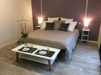 Lilas la vallee des noyers - B&B Lhommaizé