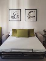 Estudio con sofá cama