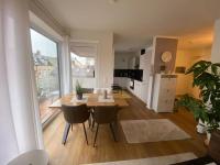 B&B Schleswig - Moderne Penthouse Wohnung - Bed and Breakfast Schleswig