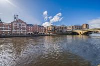 Woodsmill Quay Riverside Apartment - Heart of York - B&B
