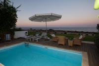 Jasmine Sea Front Villa - B&B