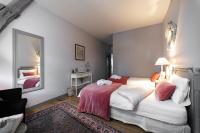 Twin Room with Shower