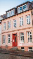 Lieblingsapartment No.10 mit 2 Schlafzimmern und eigener Terrasse - B&B Rostock