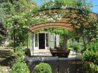 Charming, chic, secluded villa within walking distance from Lorgues - Chambres d’hôtes Lorgues