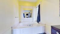 King Room with Spa Bath