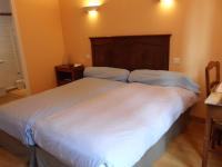 Twin Room with Shower