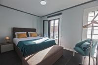 3-bedroom home in Capelas with AC, Heat & parking - B&B Ponta Delgada