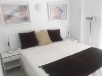 Apartment Sleeps 4 Near Beach - B&B Fuengirola