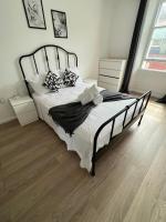Fully equipped 2 bed flat on Old Compton St! - B&B Londra