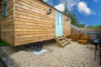 Rosemary - 1 Bedroom Shepherds Hut - Amroth - B&B Amroth