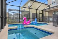 Stylish Resort Villa w/ Pool Near Disney Gated 5BR - Bed and Breakfast Kissimmee