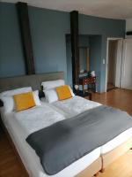 Tweepersoonskamer met een Eigen Externe Badkamer