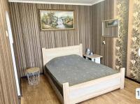Апартаменты в самом Центре прПобеды 90 - Chambres d’hôtes
