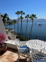 Frente al mar, comodo y familiar en Playasol Manzanillo - B&B Manzanillo