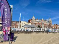 Sandpearl Beachfront Apartment - B&B Weymouth
