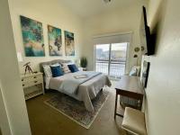 A Perfect Getaway in the Heart of the Action - B&B Las Vegas