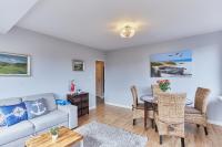 Apartamenty Świnoujście - Beach-Home - Chodorowskiej 24 5 - Chambres d'hôtes Świnoujście