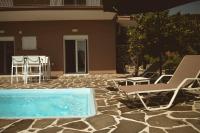 Blue in Green South - Ferienwohnung Kastrosykiá