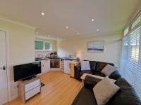 B&B Stalham - 170 Broadside Holiday Chalet near Broads & Beaches - Bed and Breakfast Stalham