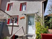 LA TRABOULE Maison de ville avec extérieur - Chambres d’hôtes Aurec-sur-Loire