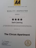 The Circus Apartment - B&B