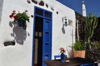 Stylish getaway with secluded Patio in lava Finca - B&B