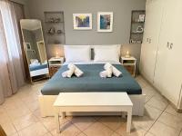 Cozy apartment near the city center and beaches - B&B Athens