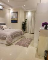 شقة أنيقة غرفة وصالة Vip - وصول ذاتي - Chambres d’hôtes Riyad