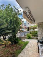 King Studio with Sofa Bed