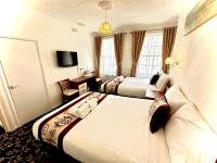 Family Room (4 Adults)