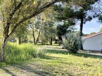 Charmante maison rénovée T2 bis 4 pers avec terrasse à La Palmyre - FR-1-705-17 - B&B La Palmyre