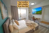 B&B Cairns - Privately Owned Apartment 'Sunset View Studio' in Cairns City - Bed and Breakfast Cairns