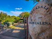 Sardinia Family Villas - Villa Elena with salt water private pool - Chambres d'hôtes Arzachena