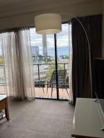 501 Sky High Cbd Style With Parkingpool - B&B Perth